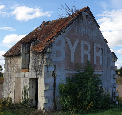 ancienne publicit murale byrrh