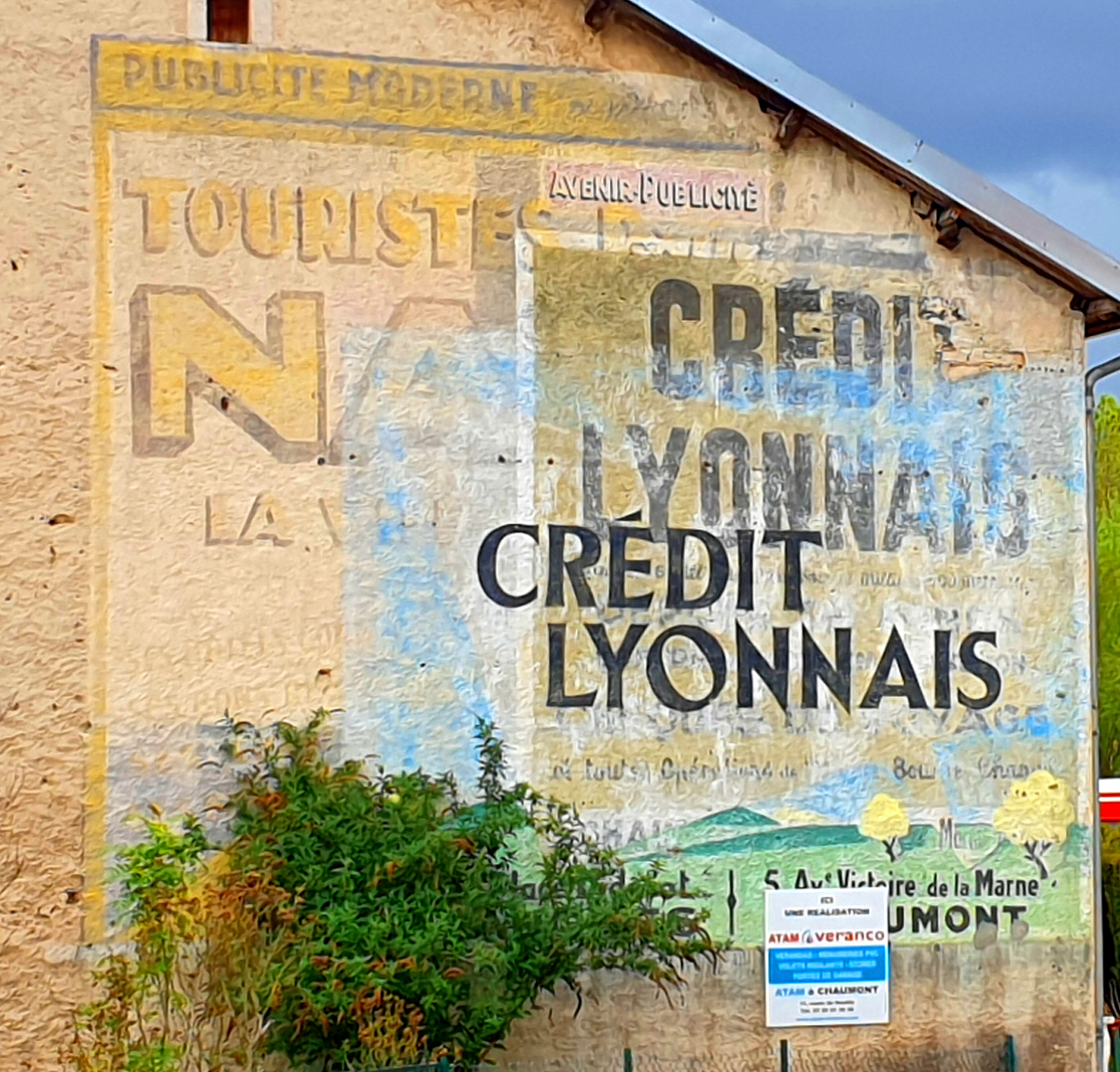 ancienne publicite murale peinte credit lyonnais