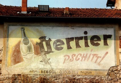 Ancienne publicit Perrier