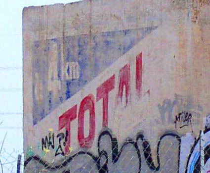 Ancienne publicit TOTAL