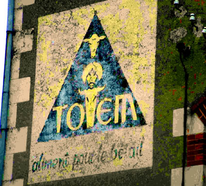 PUBLICITE TOTEM