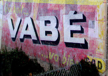 ANCIENNE PUBLICITE Qui boit VAB va bien